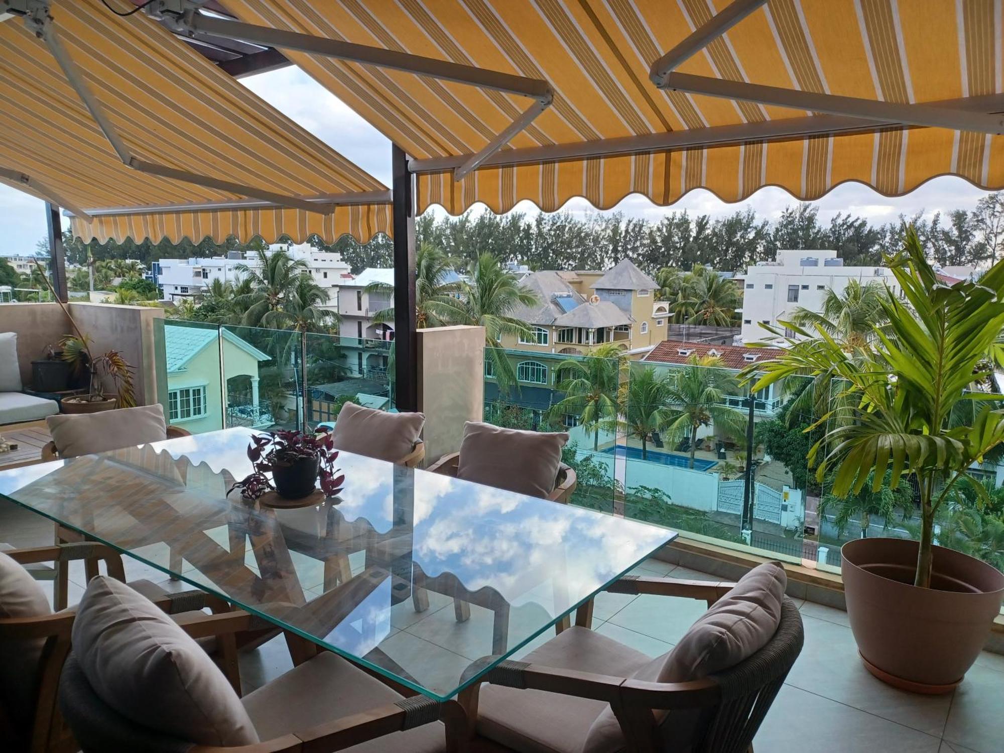 Splendide Penthouse Vue Mer A 5 Mn A Pied De La Plage Flic-en-Flacq 外观 照片